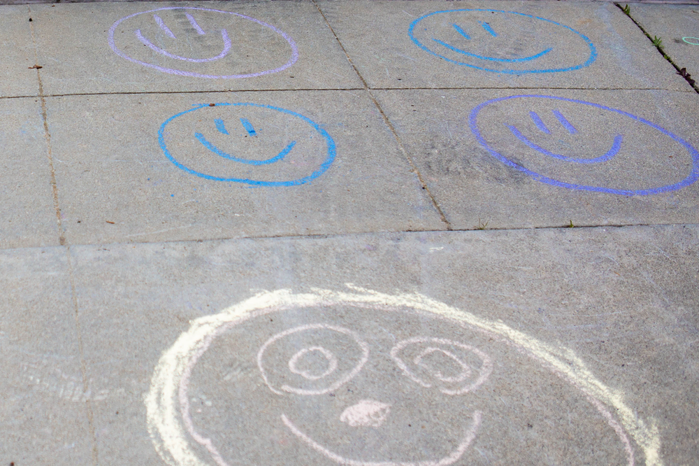 smiley face chalk art, San Jose